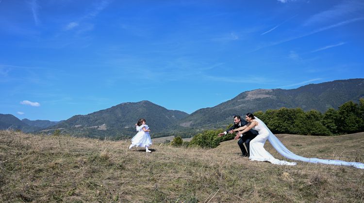 Poză principala album Trash the dress ROXANA & VLAD